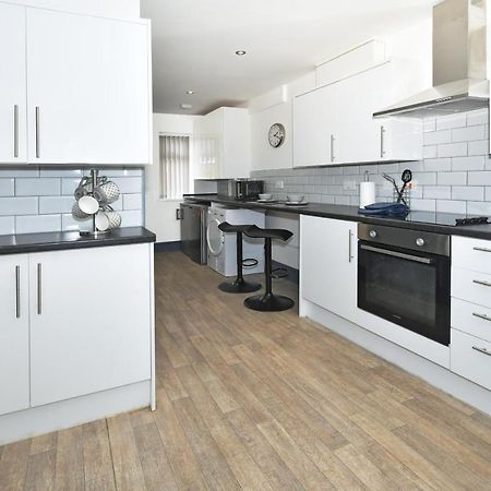 Townhouse @ Chiltern Place Newcastle Under Lyme Silverdale  Eksteriør bilde