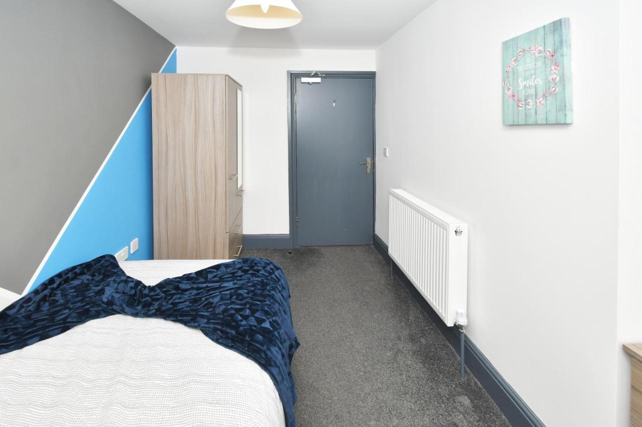 Townhouse @ Chiltern Place Newcastle Under Lyme Silverdale  Eksteriør bilde